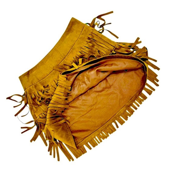 Cupcakes & Cashmere caramel faux suede fringe Mini Skirt boho festival size 2 - Picture 5 of 7